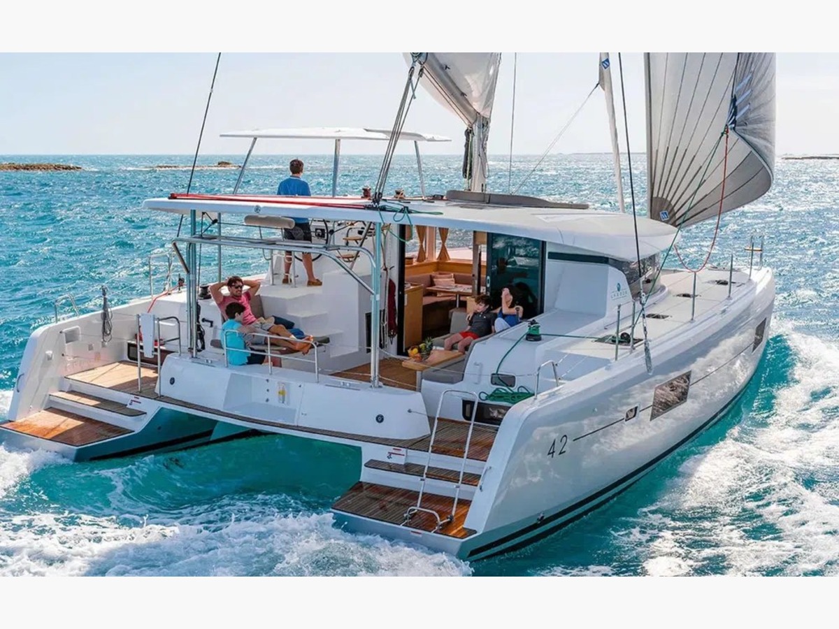 LAGOON 42