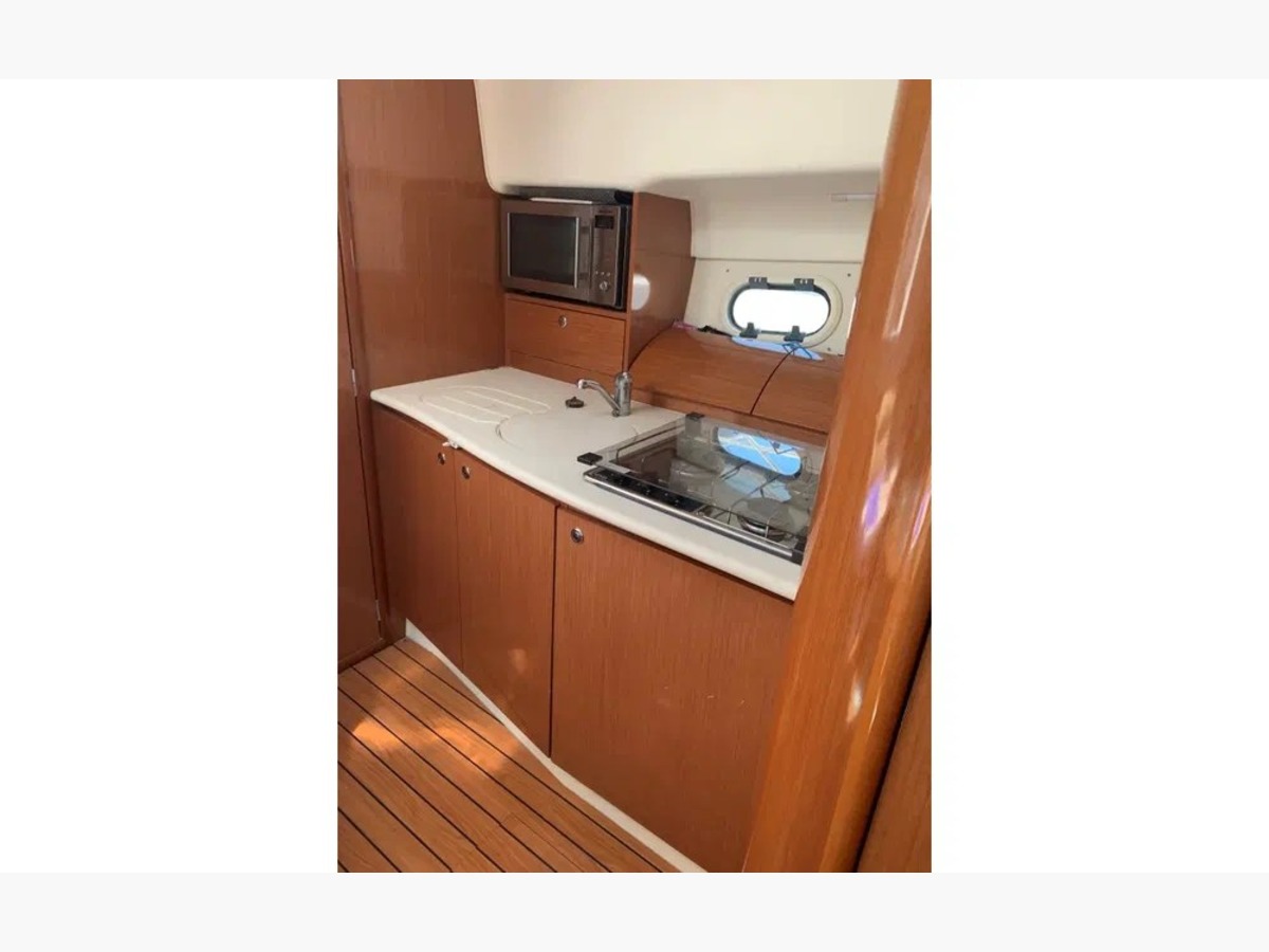 PRESTIGE 34