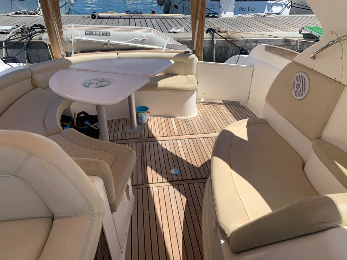 PRESTIGE 34