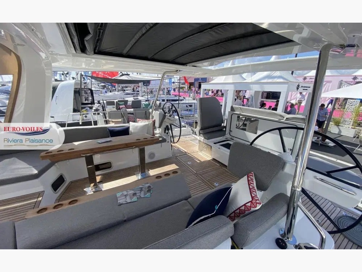 Jeanneau Yatch 60 