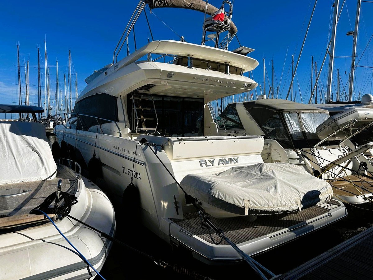 PRESTIGE 520 FLY
