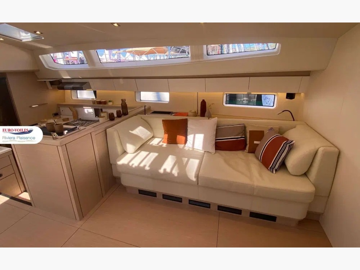 JEANNEAU YACHT 65