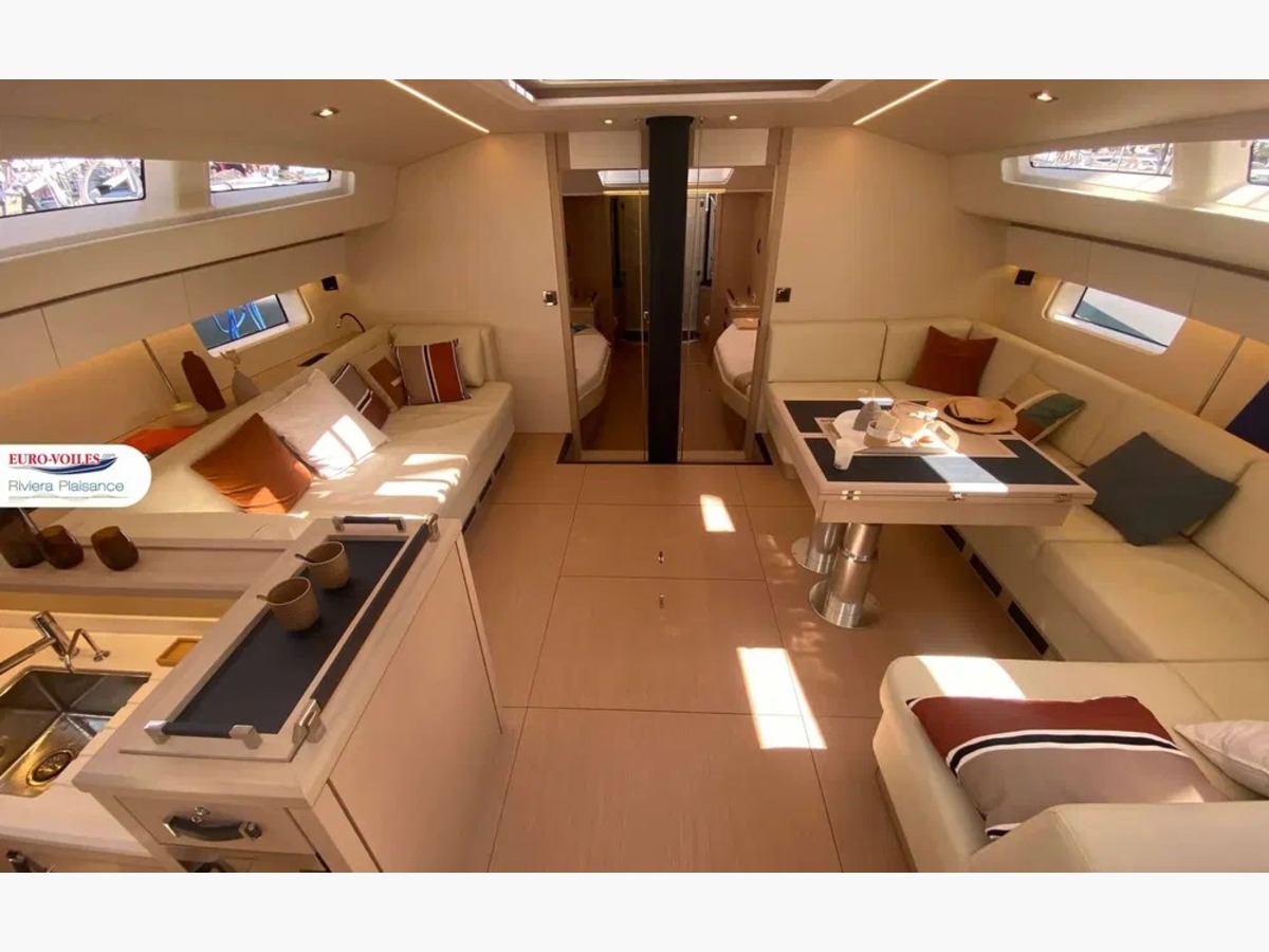 JEANNEAU YACHT 65