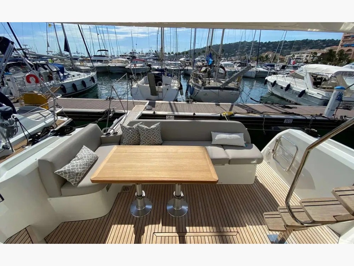 PRESTIGE 420 FLY