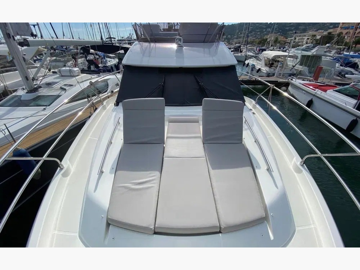 PRESTIGE 420 FLY