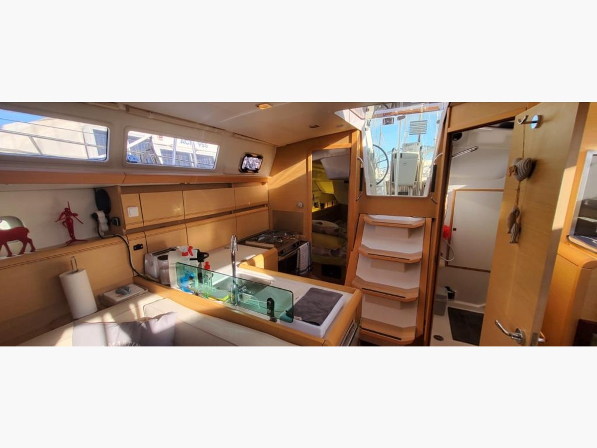 SUN ODYSSEY 389