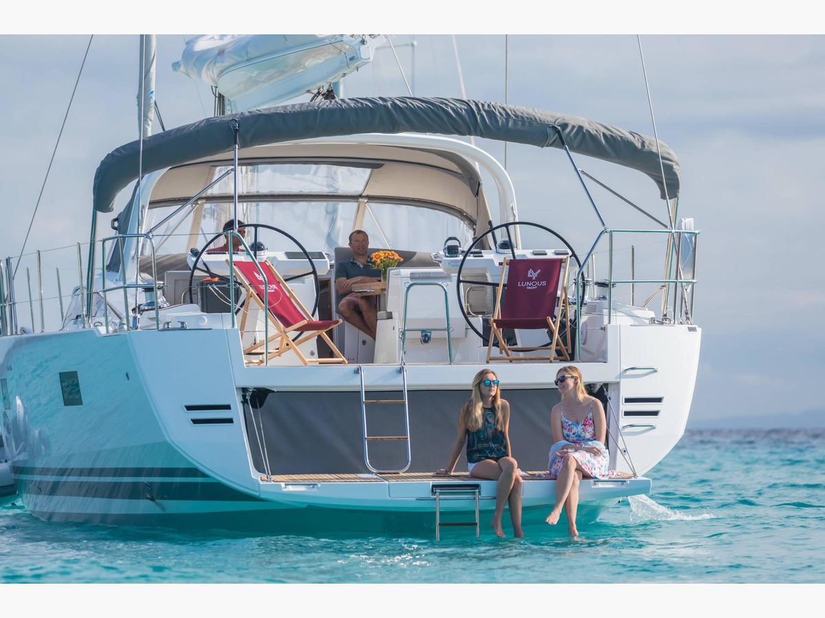 JEANNEAU YACHT 64