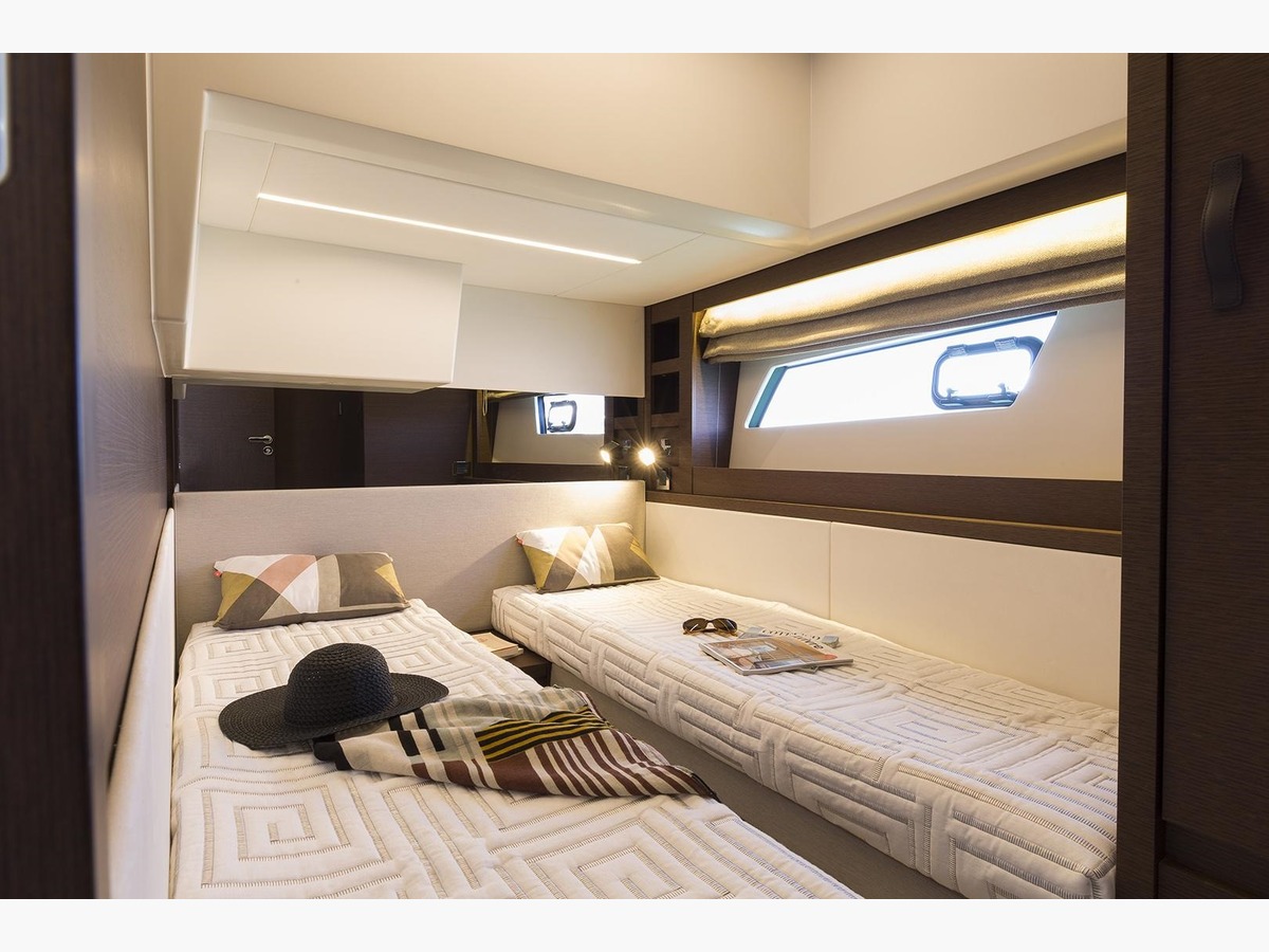 PRESTIGE 520 S
