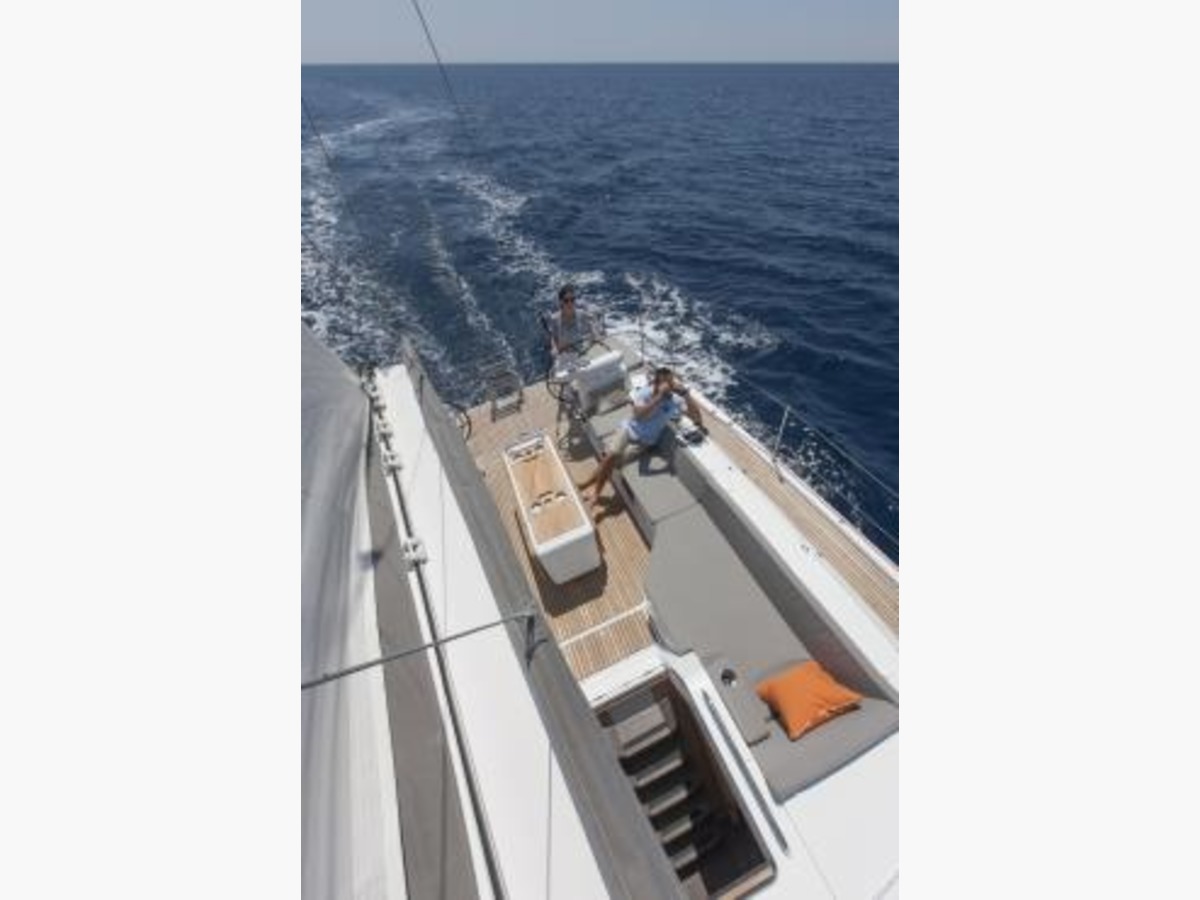JEANNEAU YACHT 54
