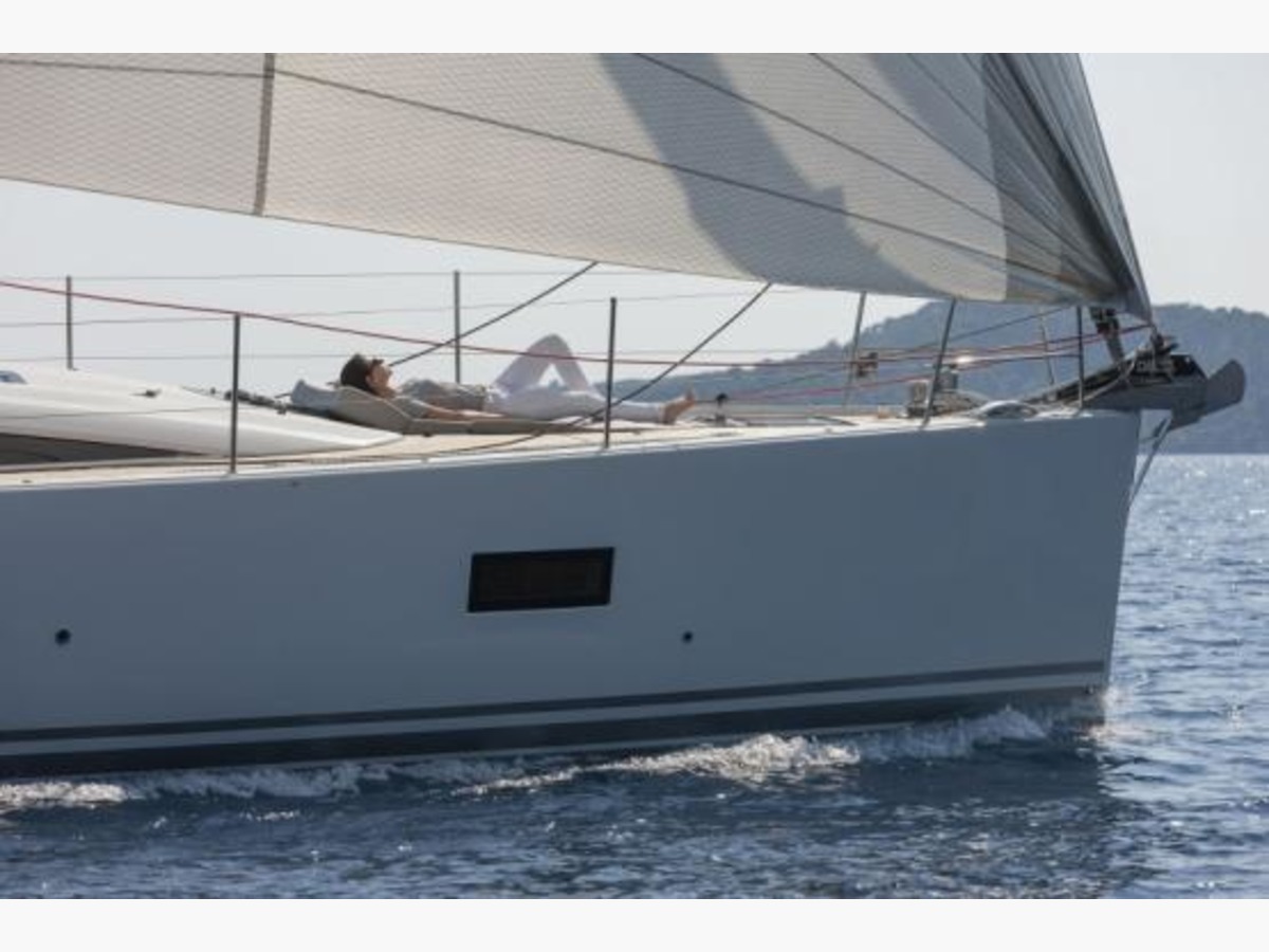 JEANNEAU YACHT 54