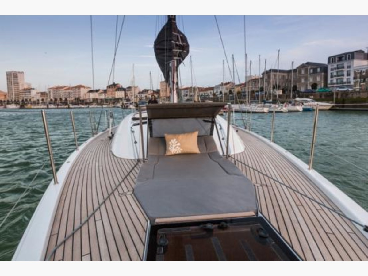 JEANNEAU YACHT 54